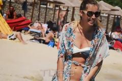 Η Mαριέττα Χρουσαλά με μαγιώ και χωρίς ρετούς στην Ψαρού! - Δείτε φωτο