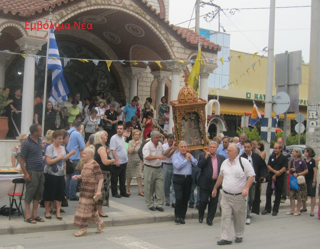 Δείτε εικόνες και βίντεο από την περιφορά της εικόνος των Αγίων Πάντων στην Ξηροκρήνη Θεσσαλονίκης - Φωτογραφία 4