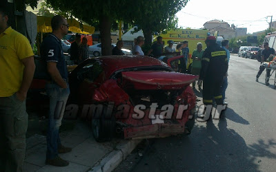 7 τραυματίες μετά από καραμπόλα 3 αυτοκινήτων στο Λιανοκλάδι - Φωτογραφία 2