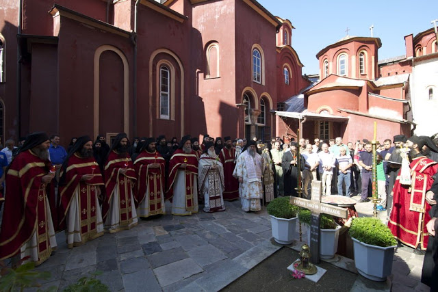 3330 - Μνημόσυνο Γέροντα Ιωσήφ Βατοπαιδινού (1 Ιουλίου 2013) - Φωτογραφία 1