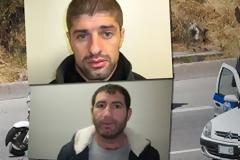 Αιτωλ/νία: Με το δάχτυλο στη σκανδάλη για τους 3 Αλβανούς δραπέτες - Έπεσαν νεκροί οι δύο - Τι βρήκαν πάνω τους οι αστυνομικοί...