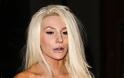 Η Courtney Stodden με μαύρο φόρεμα και φοβερό μπούστο σε νυχτερινή έξοδο στο Hollywood - Φωτογραφία 2