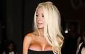 Η Courtney Stodden με μαύρο φόρεμα και φοβερό μπούστο σε νυχτερινή έξοδο στο Hollywood - Φωτογραφία 4