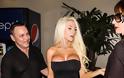 Η Courtney Stodden με μαύρο φόρεμα και φοβερό μπούστο σε νυχτερινή έξοδο στο Hollywood - Φωτογραφία 7