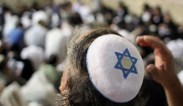 Γιατί οι πολιτικοί που δεν είναι Εβραίοι πρέπει να φοράνε κιπά; - Φωτογραφία 4