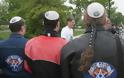 Γιατί οι πολιτικοί που δεν είναι Εβραίοι πρέπει να φοράνε κιπά; - Φωτογραφία 5