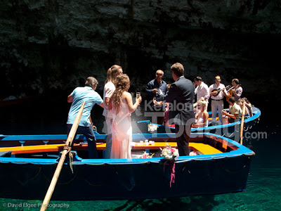 Ονειρεμένος γάμος στη λίμνη Μελισσάνη (pics) - Φωτογραφία 3