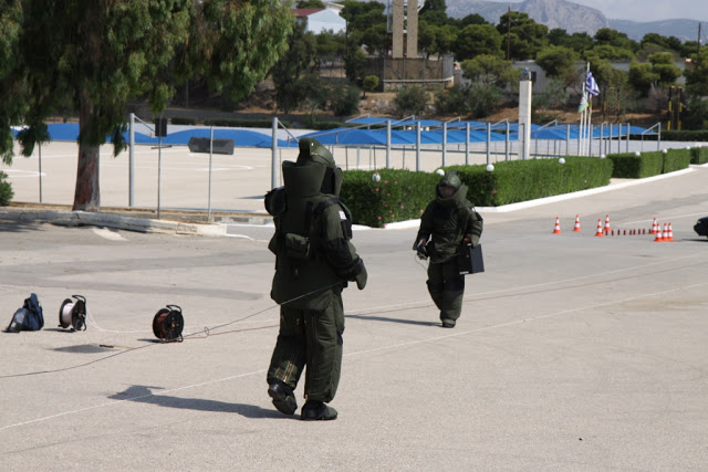 Φωτό από την επίσκεψη Γεννηματά στο ΚΕΕΔ - Φωτογραφία 11