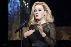 Η Adele έγινε κέρινο ομοίωμα...