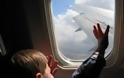 Το ξέρες; Γιατί τα παράθυρα στα αεροπλάνα έχουν οβάλ σχήμα;