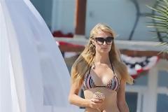 Bikini Report: Τα μαγιό που φόρεσαν οι διάσημες το Σαββατοκύριακο