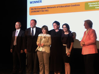 Η Περιφέρεια Κρήτης βραβεύτηκε στις Βρυξέλες με το πρώτο 'πράσινο' πανευρωπαϊκό βραβείο για την εξοικονόμηση ενέργειας στα σχολεία - Φωτογραφία 1