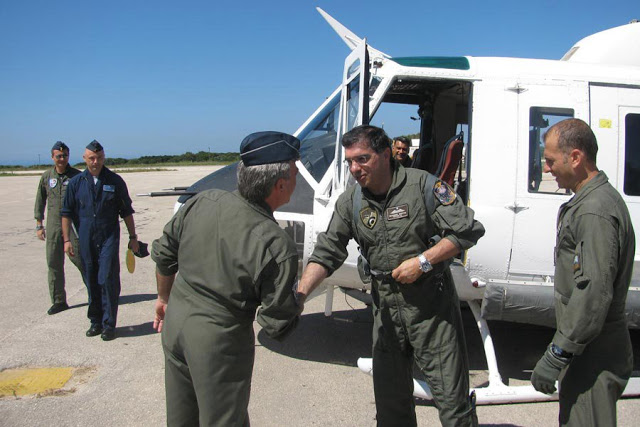 Επισκέψεις Διοικητή ΔΑΥ σε Κλιμάκια Πυροσβεστικών Αεροσκαφών και Ελικοπτέρων - Φωτογραφία 6