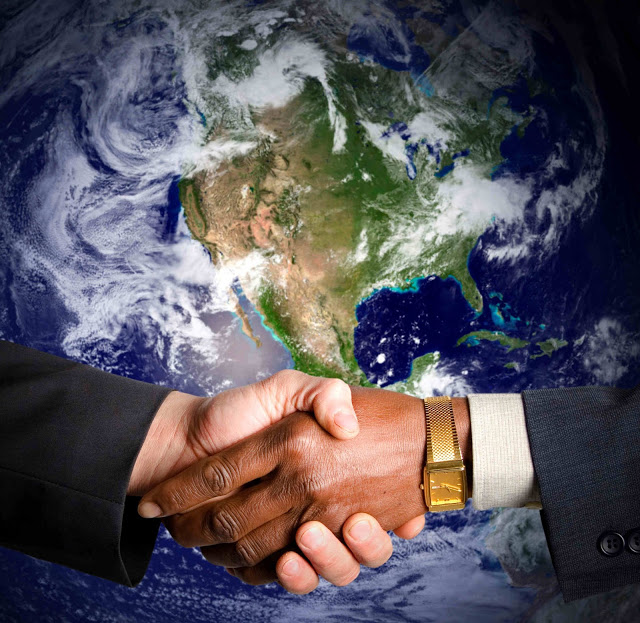 Σε ποια μέρη του κόσμου απαγορεύεται ακόμη και η χειραψία; - Φωτογραφία 2