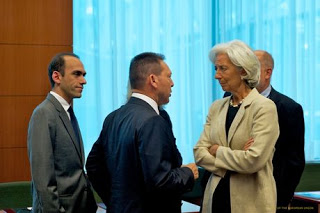 Απόφαση Eurogroup: Σε δόσεις τα 8,1 δισ. ευρώ στην Ελλάδα - Φωτογραφία 1