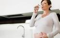 Υγεία: Γιατί είναι πολύτιμο το νερό στην εγκυμοσύνη;