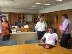 ΤΩΡΑ: Κατάληψη στο γραφείο του πρύτανη του ΑΠΘ από τον πρόεδρο του ΕΚΘ κι εργολαβικούς υπαλλήλους [video] - Φωτογραφία 1