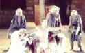 O Σάκης Ρουβάς με λευκό σλιπ συγκλόνισε ως Διόνυσος στις Βάκχες του Eυρυπίδη - Φωτογραφία 2