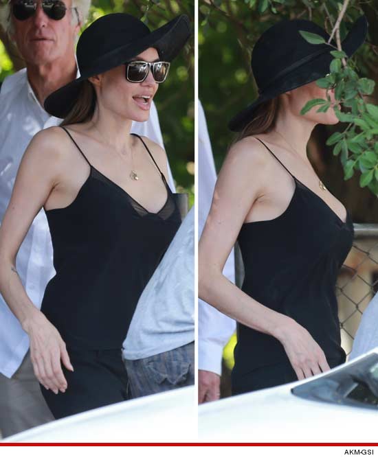 Δείτε το ντεκολτέ της Angelina Jolie μετά τη διπλή μαστεκτομή! - Φωτογραφία 2