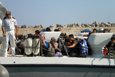 Το όνειρο ναυάγησε στην Ιεράπετρα για 139 μετανάστες - Φωτογραφία 2