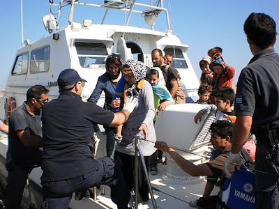 Το όνειρο ναυάγησε στην Ιεράπετρα για 139 μετανάστες - Φωτογραφία 3