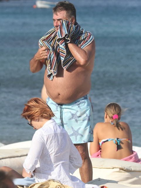 Οι καλοκαιρινές διακοπές του Γιώργου Τράγκα στη Μύκονο - Δείτε φωτo - Φωτογραφία 4