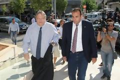 Σε κλοιό διαδηλώσεων η περιοδεία Βενιζέλου στην Κρήτη - Δείτε φωτογραφίες