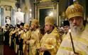 Xιλιάδες Ρώσων πιστών συρρέουν για να προσκυνήσουν τον Σταυρό του Αγίου Ανδρέα από χθες στην Αγία Πετρούπολη - Δείτε φωτο - Φωτογραφία 1