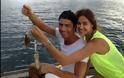 H Iρίνα Σάικ με λαχανί μαγιό ψαρεύει στην Κρήτη [εικόνες] - Φωτογραφία 4