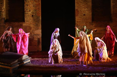 Πάτρα: Δείτε φωτό από την χθεσινή παράσταση της Ελένης με την Πέμυ Ζούνη στο Aρχαίο Ωδείο - Φωτογραφία 6