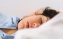 5 λόγοι που ξυπνάτε κουρασμένη ακόμα και μετά από ένα 8ωρο ύπνου