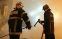 Κρήτη: Μάχη των πυροσβεστών να σώσουν από τις φλόγες εργοστάσιο