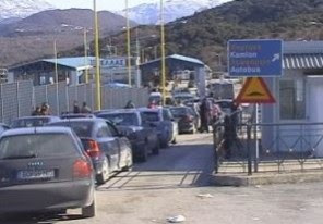 Ελληνο-αλβανικά σύνορα: Απαγόρευση εισόδου σε Αλβανούς που στα διαβατήρια τους έχουν γραμμένο ως τόπο καταγωγής τους ελληνικό οικισμό ή πόλη στην αλβανική γλώσσα - Φωτογραφία 1