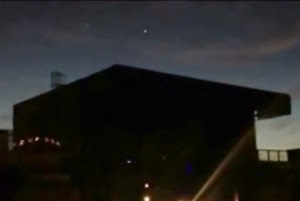 ΗΠΑ: UFO εμφανίστηκε κατά τη διάρκεια μιας συναυλίας στο Κολοράντο [video] - Φωτογραφία 3