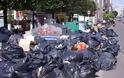 Πάτρα: Πότε καθαρίζει η πόλη από τα σκουπίδια - Υπολείμματα δημιουργούν ανυπόφoρη δυσοσμία