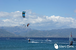 Kite Surf... με φόντο τη Ναύπακτο ! - Φωτογραφία 1