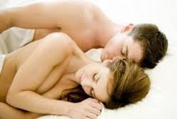 Tα πέντε οφέλη στην υγεία από το να κοιμάται κανείς γυμνός - Φωτογραφία 1