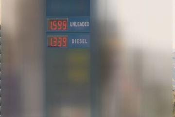 Aχαΐα: Θα μας τρελάνουν με τις τιμές της βενζίνης - Βενζινάδικο πουλά την αμόλυβδη... φθηνότερα από το διυλιστήριο - Φωτογραφία 2
