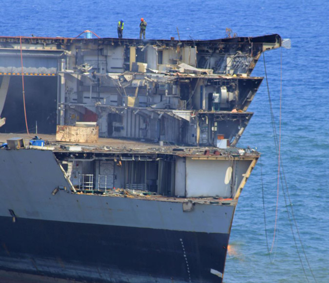 Στην Τουρκία “πεθαίνει” η πρώην ναυαρχίδα του βρετανικού πολεμικού ναυτικού - Φωτογραφία 6