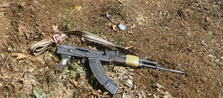 Φωτογραφίες και video από το σημείο που σκότωσαν τον Αλβανό κακοποιό Κόλα - Φώτο με το όπλο... - Φωτογραφία 1