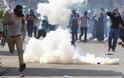 Τουλάχιστον ένας νεκρός από τις νέες συγκρούσεις στο Κάιρο