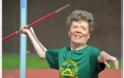 ΔΕΙΤΕ: 79χρονη σούπερ-γιαγιά σπάει ρεκόρ στο στίβο - Φωτογραφία 4