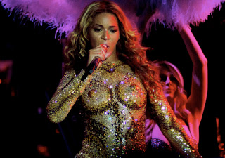 Ανεμιστήρας… «ρούφηξε» την Beyonce την ώρα της συναυλίας της - Δείτε το video - Φωτογραφία 1