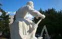 Πάτρα: Καθαρίστηκε το άγαλμα του αγωνιστή Δημητριάδη - Δείτε φωτo πριν και μετά - Φωτογραφία 3