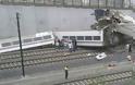 Στους 12 οι νεκροί από τον εκτροχιασμό τρένου στην Ισπανία - Φωτογραφία 1