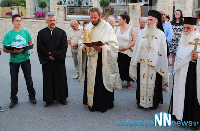 Σε κατανυκτική ατμόσφαιρα η Λιτάνευση της Ιερής Εικόνας της Αγίας Παρασκευής στο Τρίκορφο Ναυπακτίας… - Φωτογραφία 11