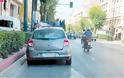 Εικόνες χάους στην Αθήνα από το ανεξέλεγκτο παρκάρισμα