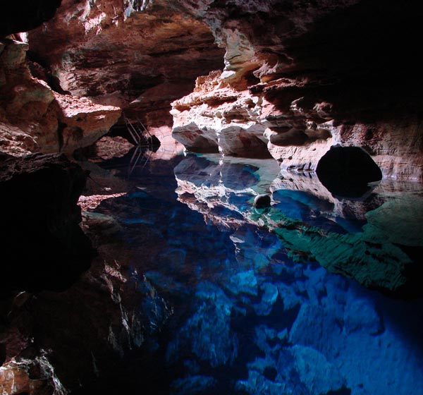 Γαλάζιες φυσικές πισίνες σε σπηλιές! - Φωτογραφία 3