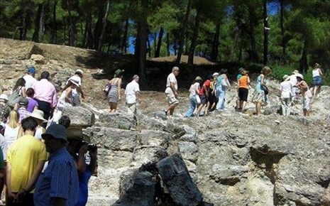 Ελεύθερη περιήγηση στο Ιερό του Αμφιαράου - Φωτογραφία 3