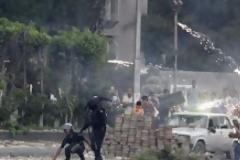 Η Αίγυπτος πνίγεται στο αίμα - Eικόνες σοκ και βίντεο από τις συγκρούσεις